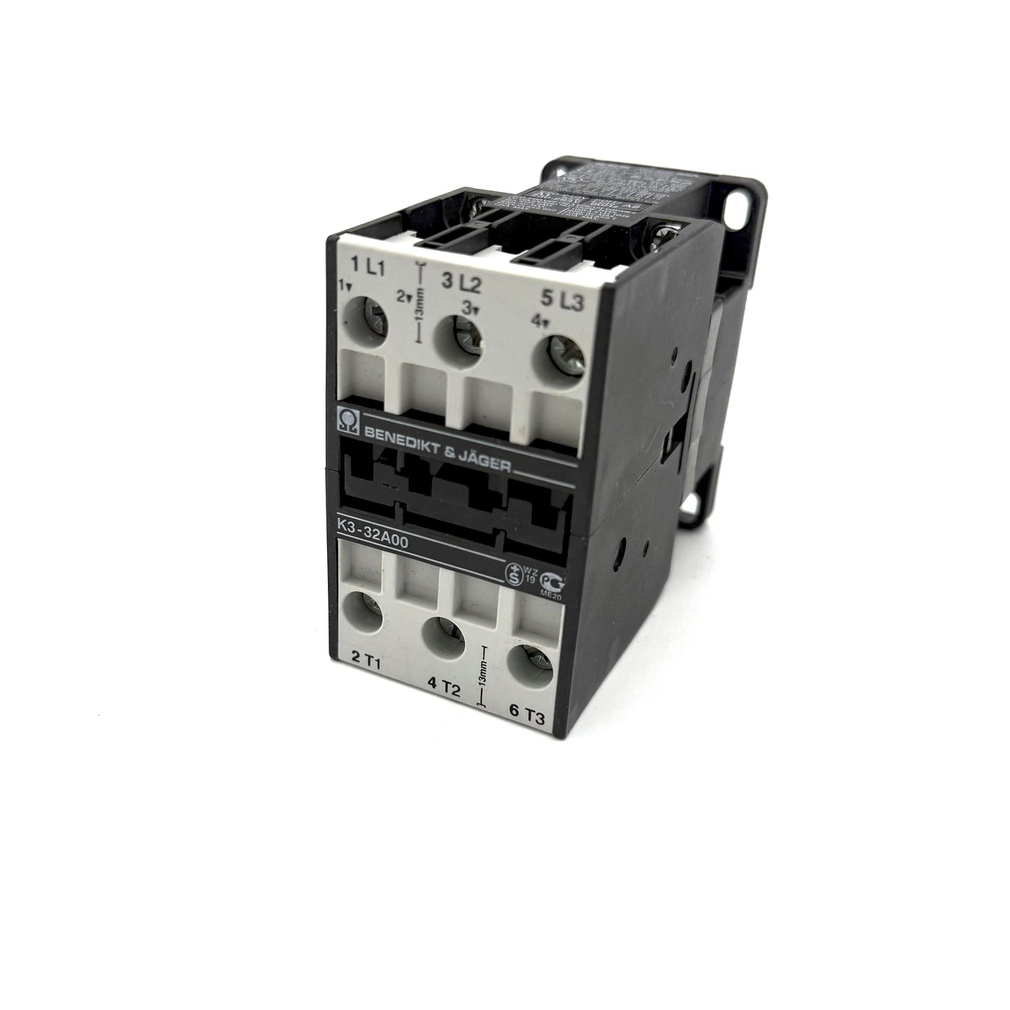 K3-32A00_230 Leitstungschütz Benedikt & Jäger EAN / GTIN:9005738816719 Magnetspule:220-240 V 50Hz Spulenleistung:AC: Einschalten: 115 VA, Halten: 3-4 Watt