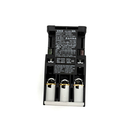 K3-32A00_230 Leitstungschütz Benedikt & Jäger EAN / GTIN:9005738816719 Magnetspule:220-240 V 50Hz Spulenleistung:AC: Einschalten: 115 VA, Halten: 3-4 Watt