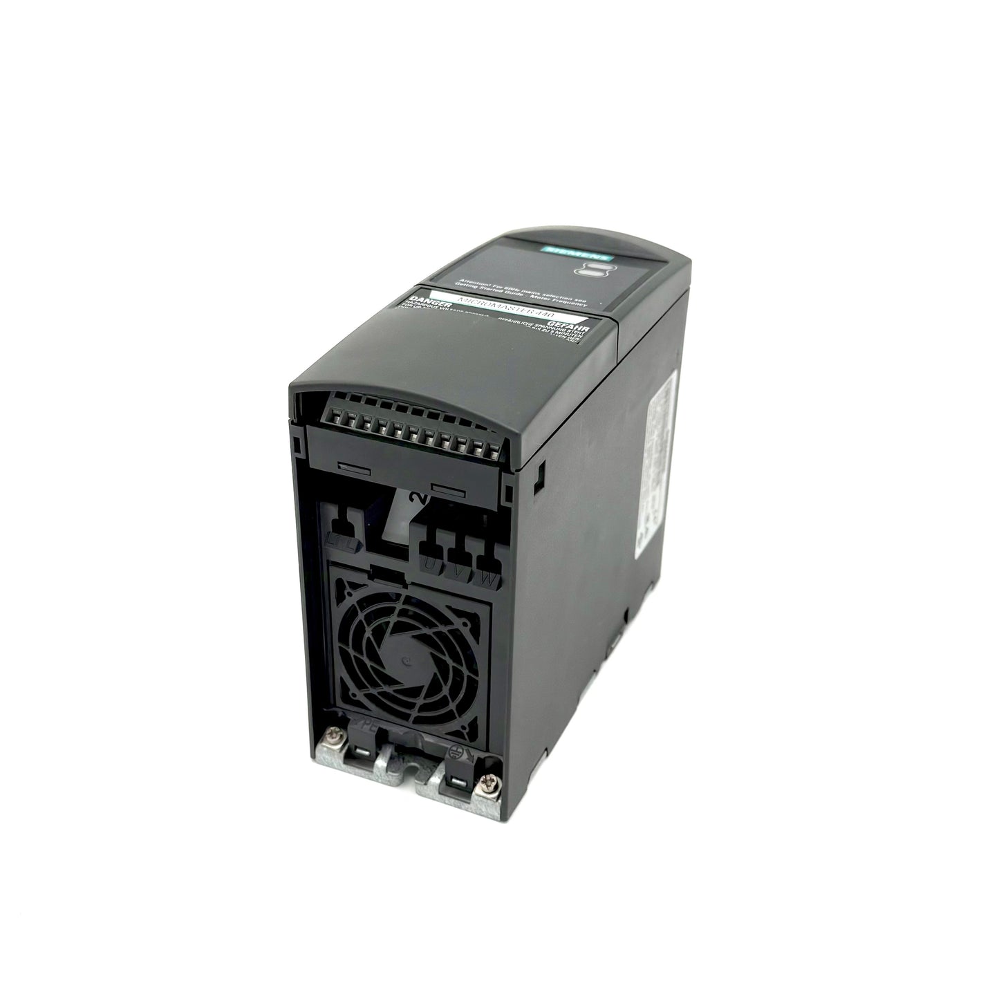 6SE6440-2AB17-5AA1  MICROMASTER 440 EINGEBAUTEM KLASSE A FILTER 1AC200-240V +10/-10% 47-63HZ KONSTANTMOMENT 0,75 KW UEBERLAST 150% 60S, 200% 3S QUADRATISCHES MOMENT 0,75 KW 173 X 73 X 149 (H X B X T)