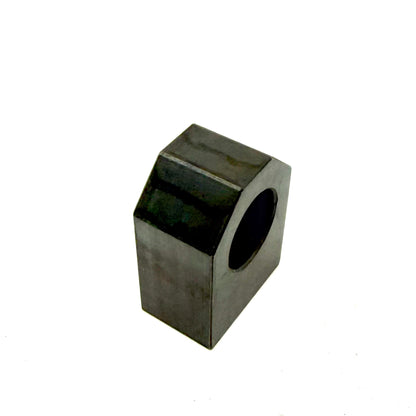 1012255 /  B05631201610 Klotz  --- Neuteil ---