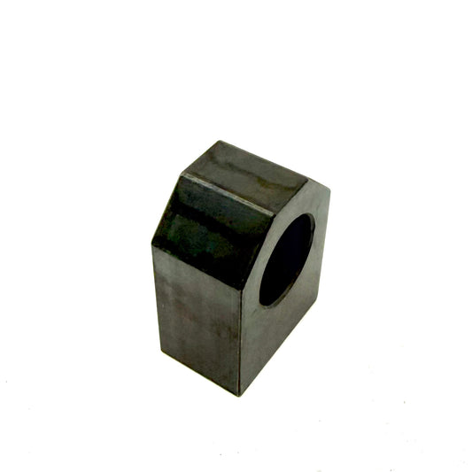 1012255 /  B05631201610 Klotz  --- Neuteil ---