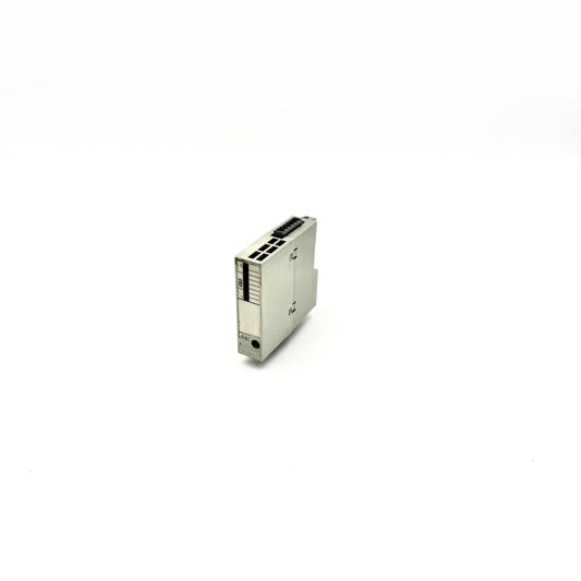 6FC5111-0CA03-0AA2 SINUMERIK 840C/840CE/840D/840DE electronic module for CNC DMP-compact 8 O 8 outputs 24 V DC/2 A isolated, short-circuit-proof with integrated freewheeling diodes